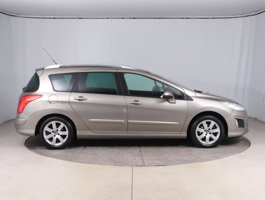 2013 Peugeot 308 - 8