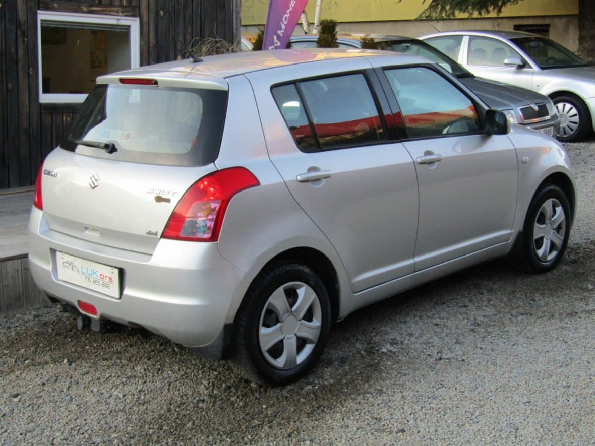 2008 Suzuki Swift - 11