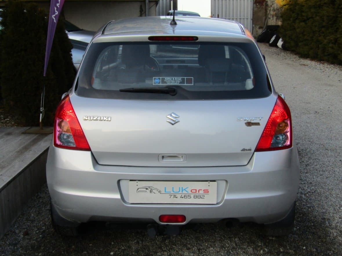 2008 Suzuki Swift - 12