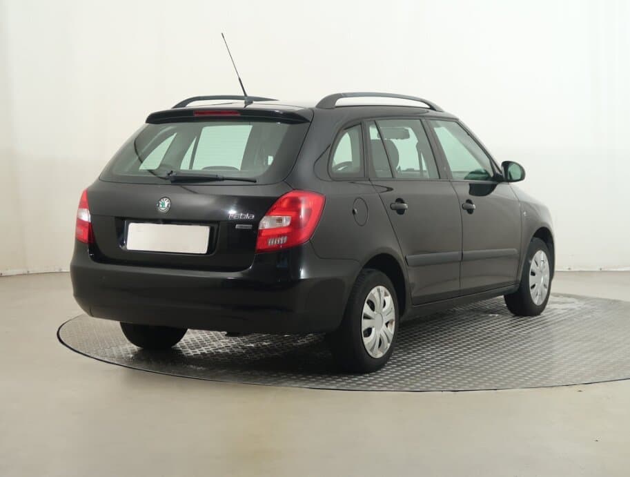 2011 Škoda FABIA - 7