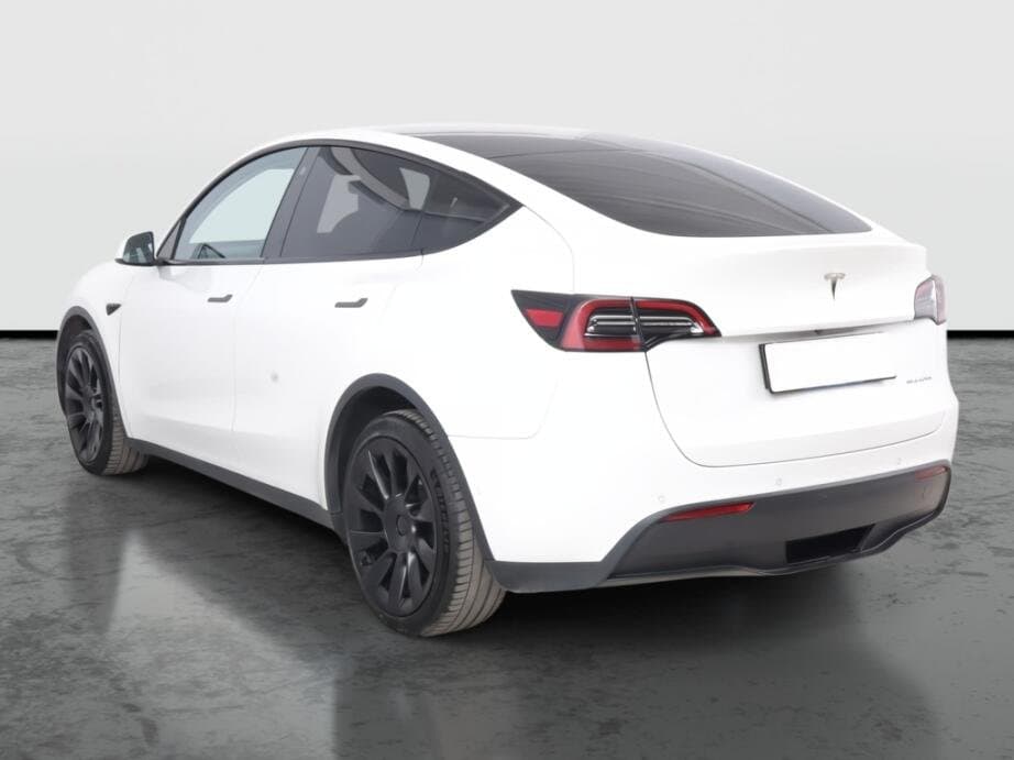2022 Tesla MODEL Y - 5
