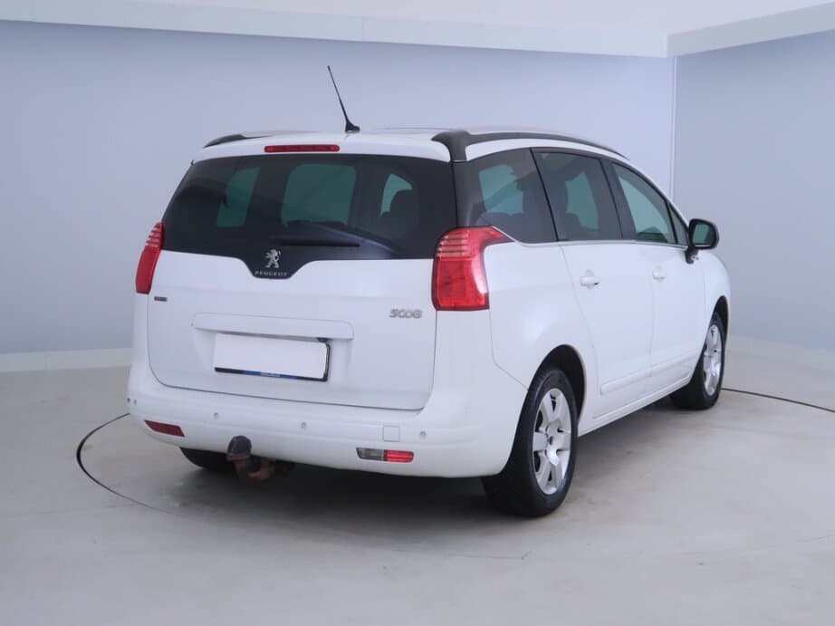 2016 Peugeot 5008 - 7