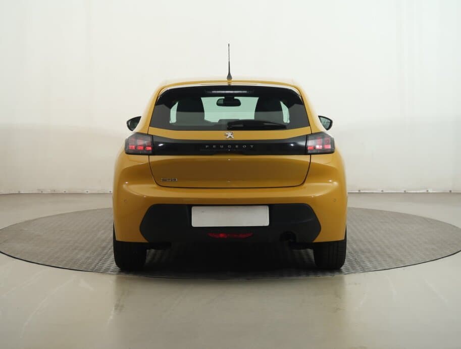 2020 Peugeot 208 - 6