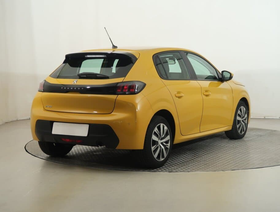 2020 Peugeot 208 - 7