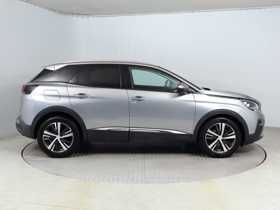 2016 Peugeot 3008 - 8