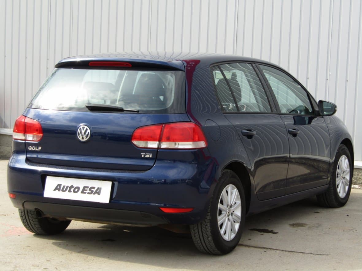 2010 Volkswagen GOLF - 4