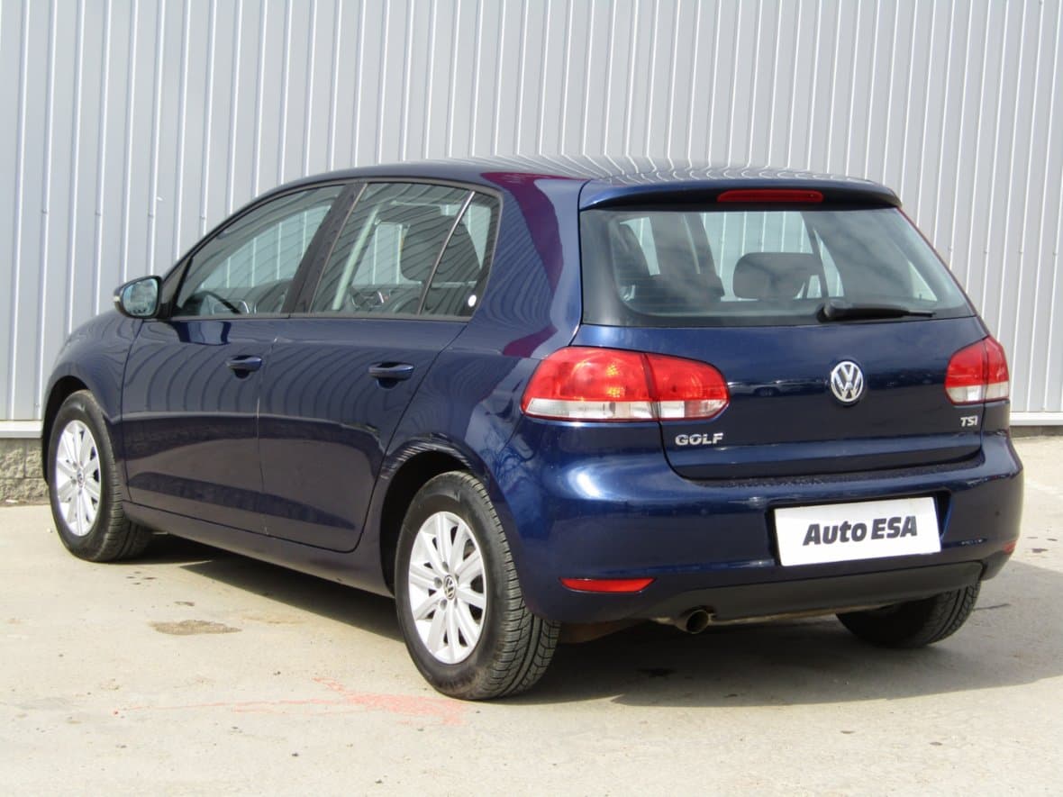 2010 Volkswagen GOLF - 6