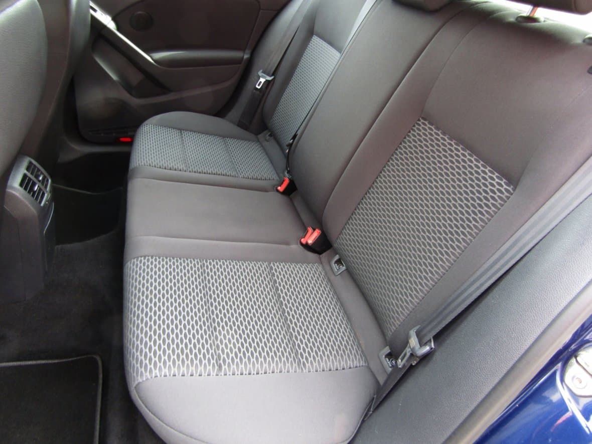 2010 Volkswagen GOLF - 10