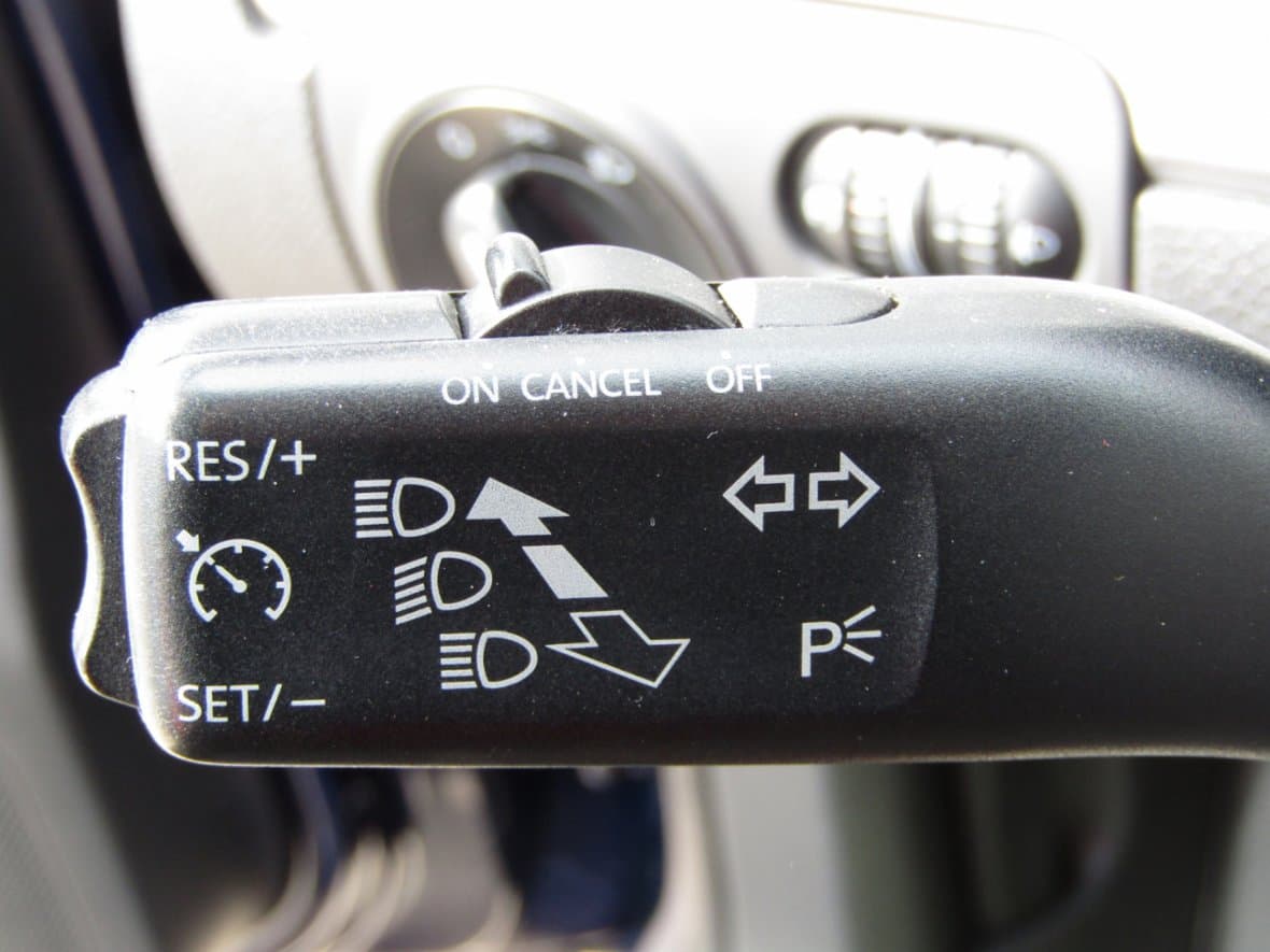 2010 Volkswagen GOLF - 12
