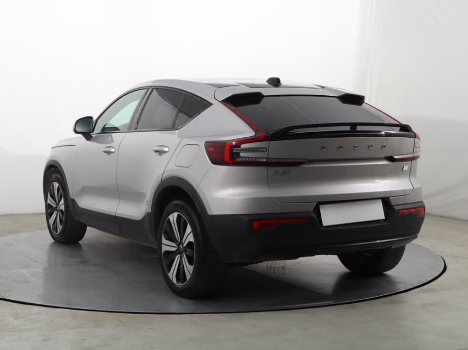2022 Volvo C40 - 5