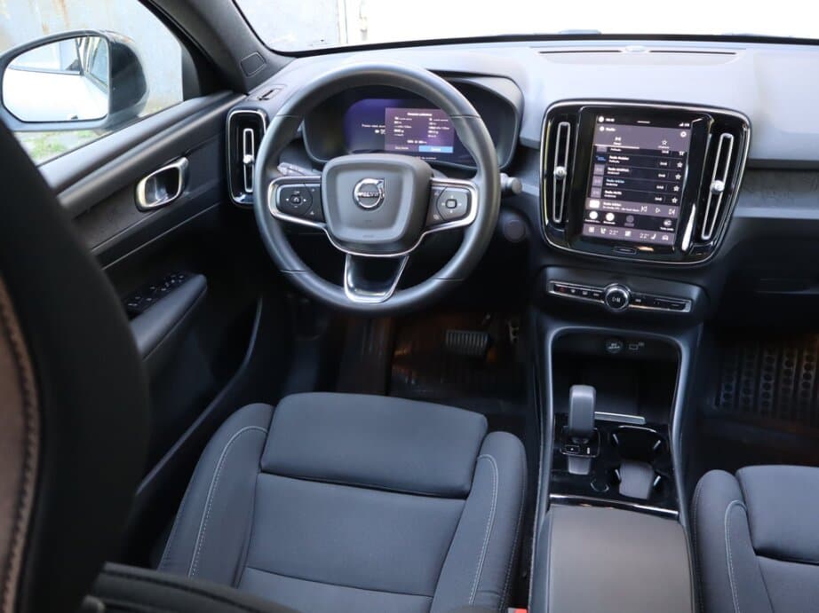 2022 Volvo C40 - 9