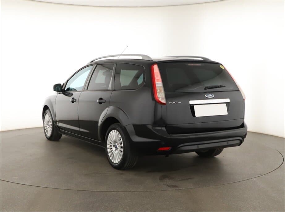 2009 Ford FOCUS - 5