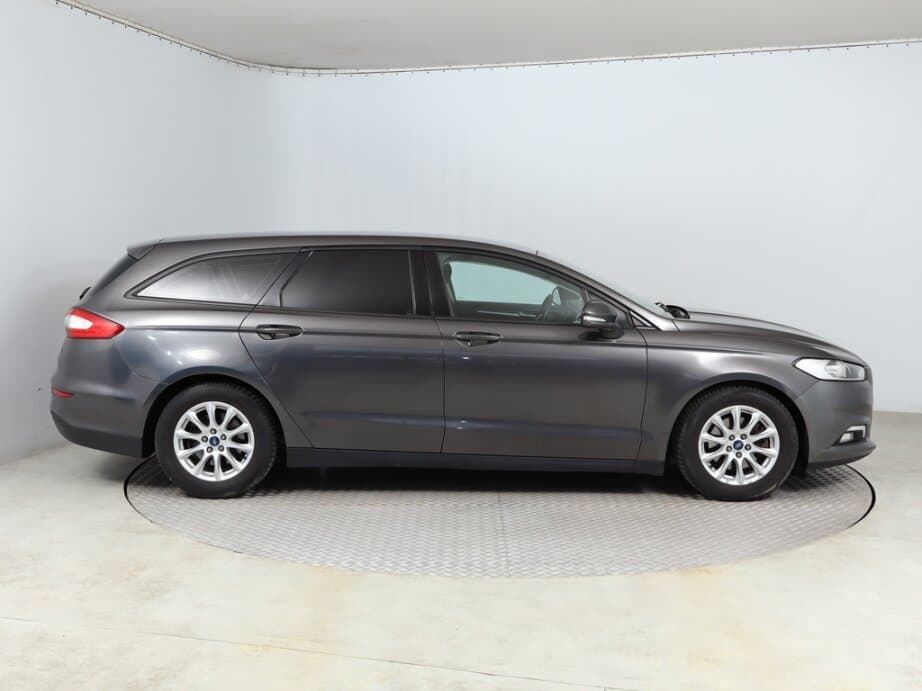 2017 Ford MONDEO - 8