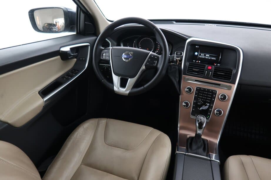 2016 Volvo XC60 - 9