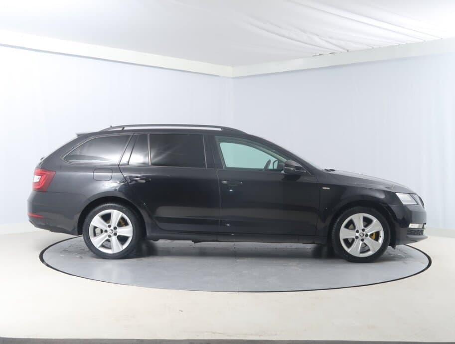 2019 Škoda OCTAVIA - 8