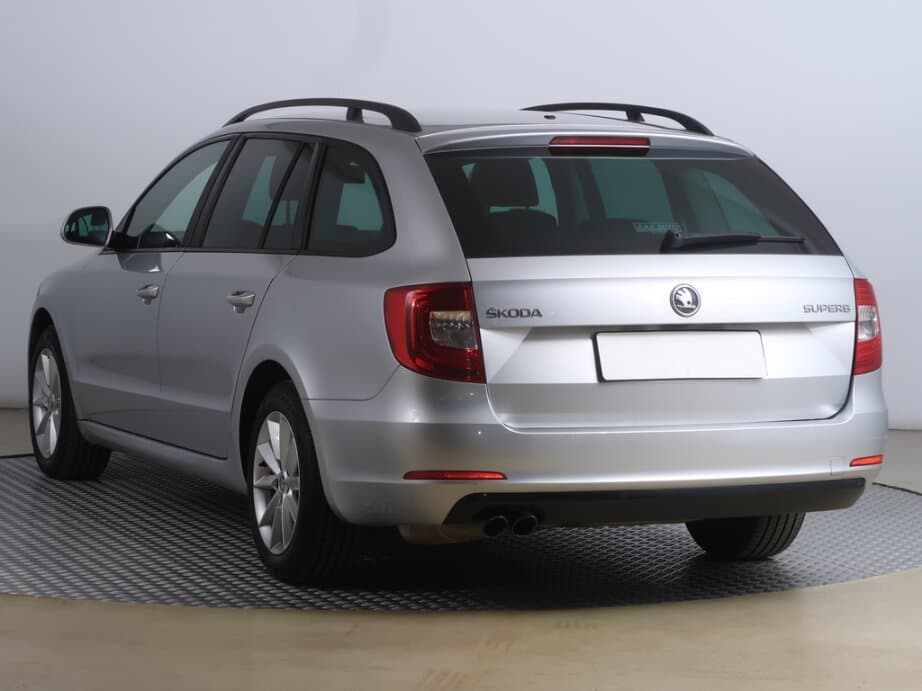 2013 Škoda SUPERB - 5