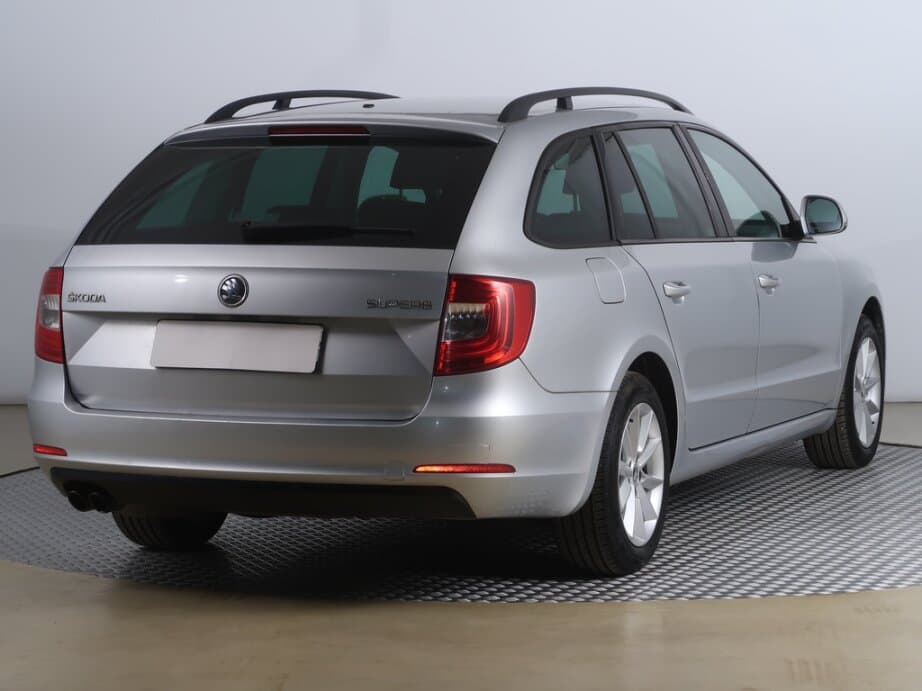 2013 Škoda SUPERB - 7