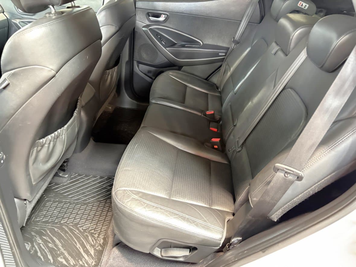 2012 Hyundai SANTA FE - 10