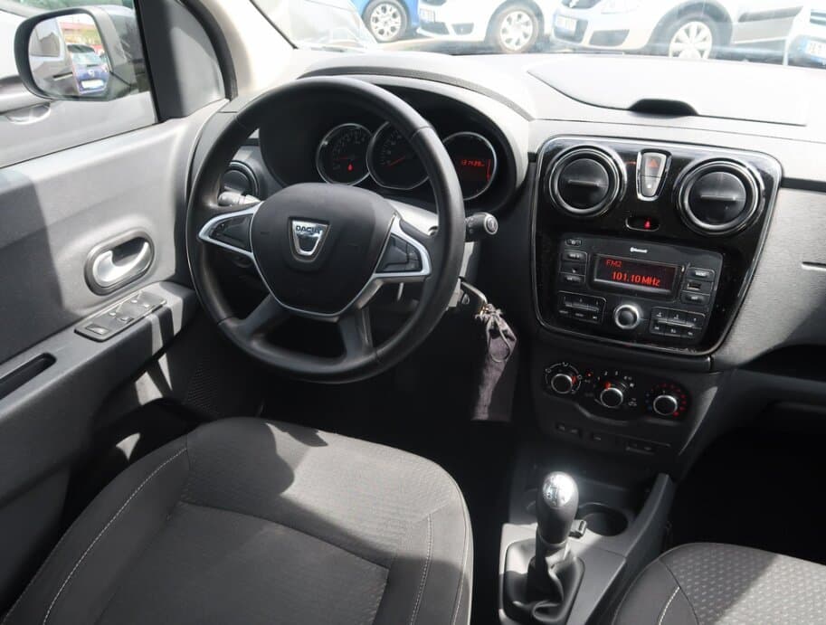 2019 Dacia LODGY - 9