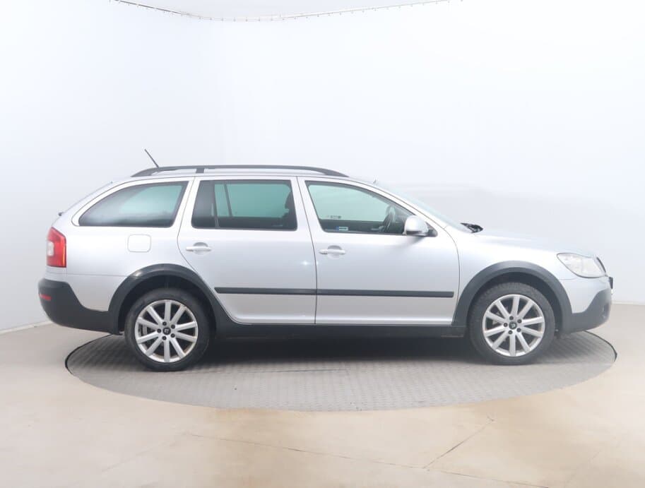 2011 Škoda OCTAVIA - 8