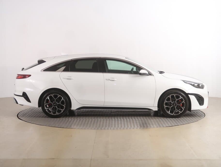 2022 Kia PROCEED - 8