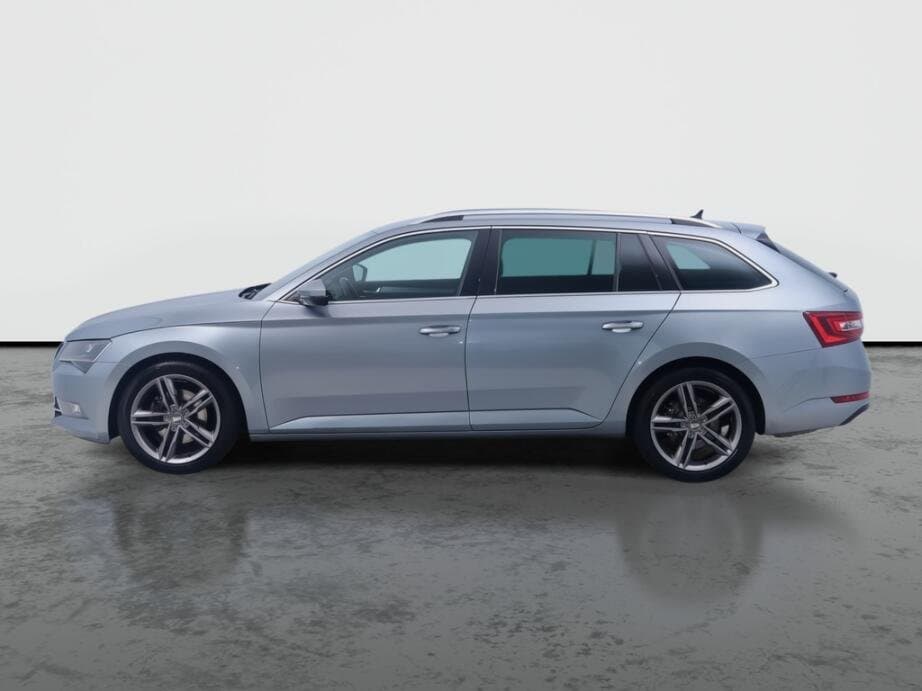 2019 Škoda SUPERB - 4