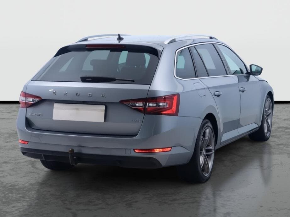 2019 Škoda SUPERB - 7