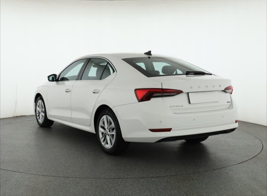 2021 Škoda OCTAVIA - 5