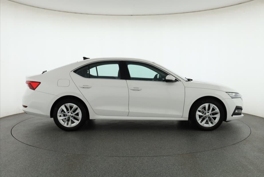 2021 Škoda OCTAVIA - 8