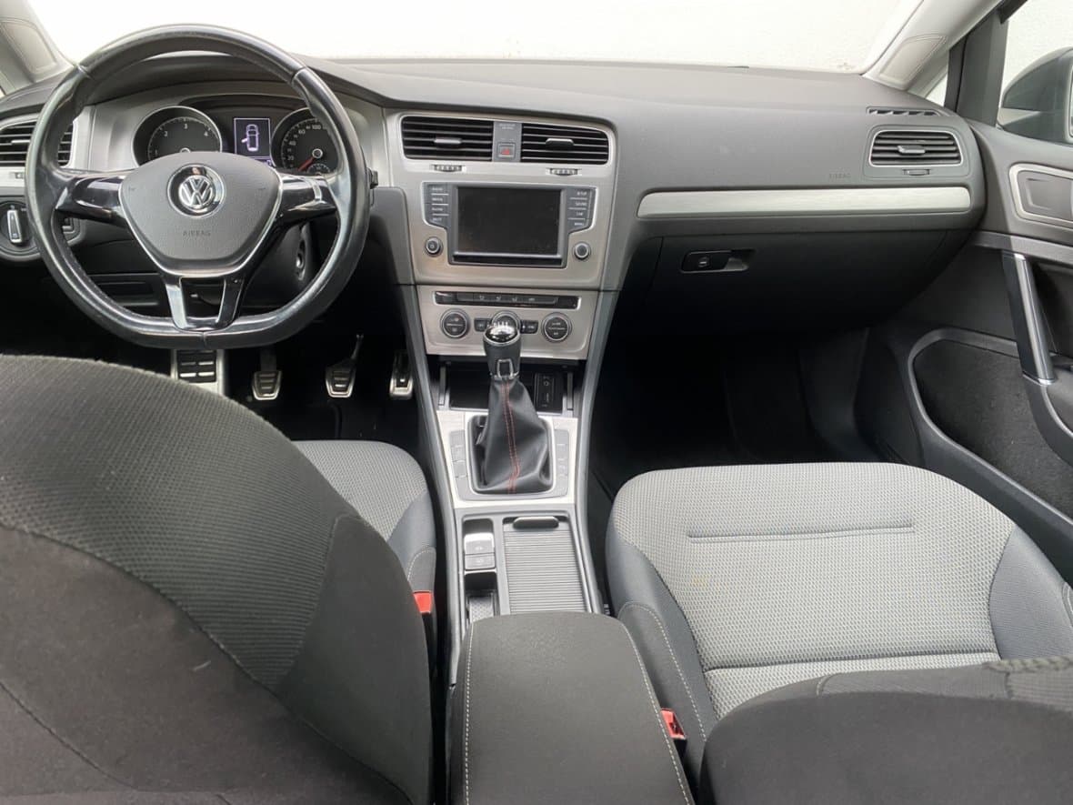 2015 Volkswagen GOLF - 8