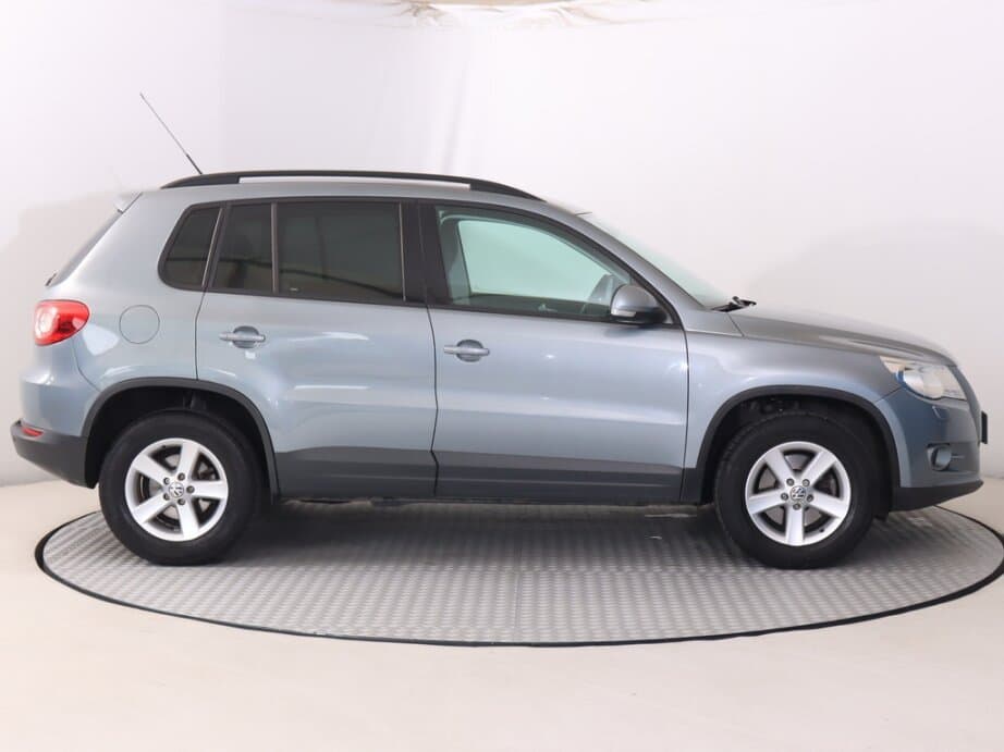 2008 Volkswagen TIGUAN - 8