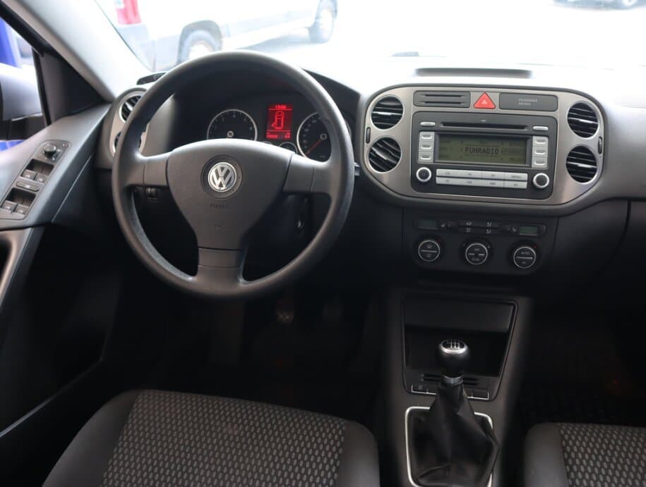2008 Volkswagen TIGUAN - 9