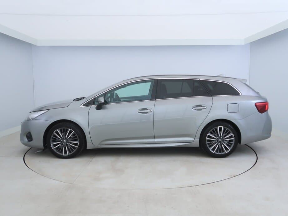 2017 Toyota AVENSIS - 4