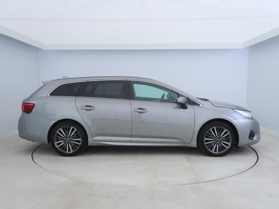 2017 Toyota AVENSIS - 8