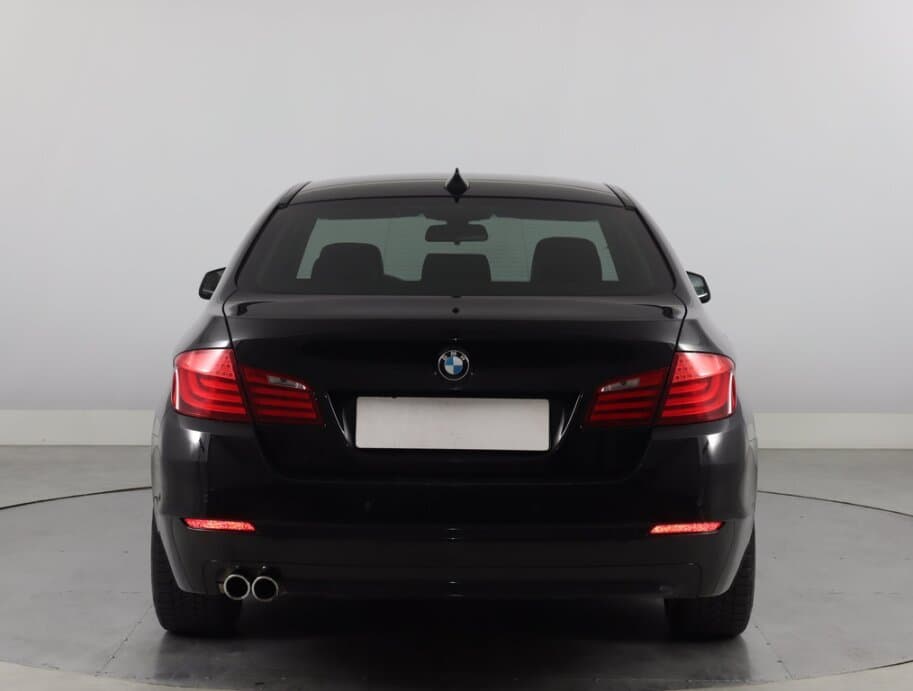 2013 BMW 5-SERIES - 6