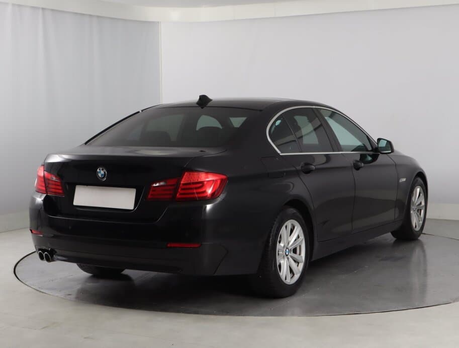 2013 BMW 5-SERIES - 7