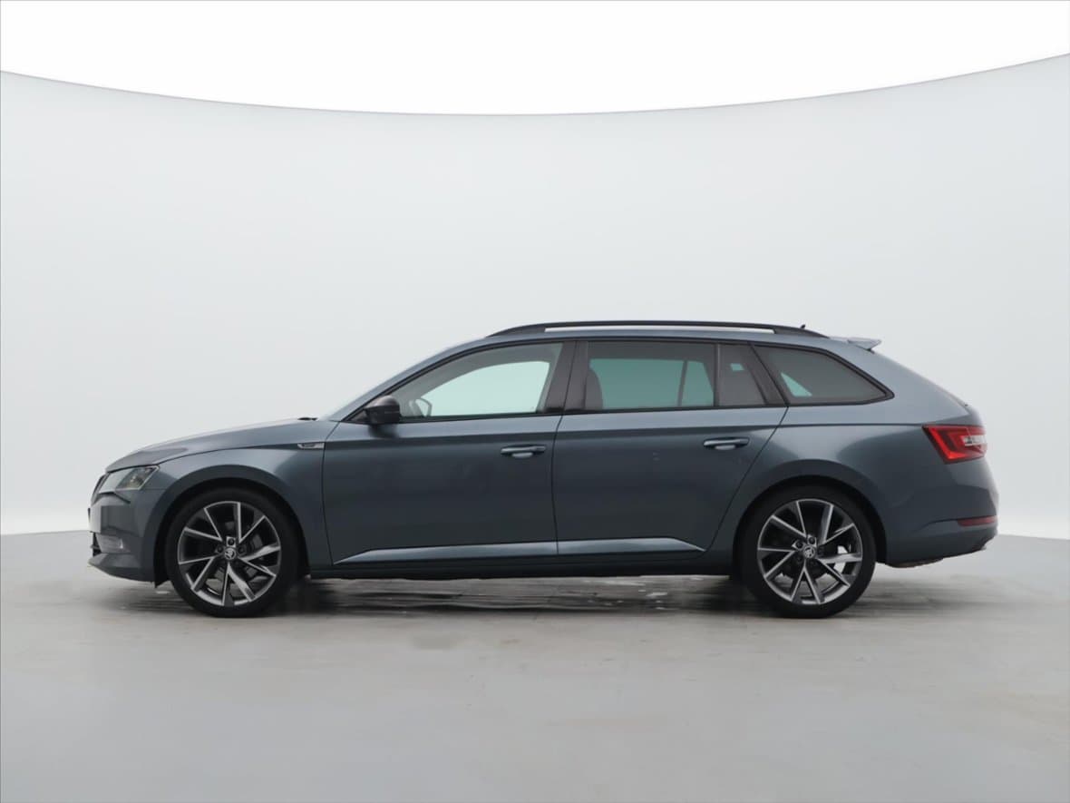 2018 Škoda SUPERB - 4