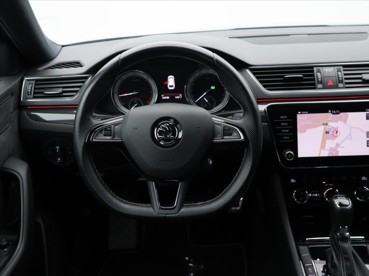 2018 Škoda SUPERB - 19