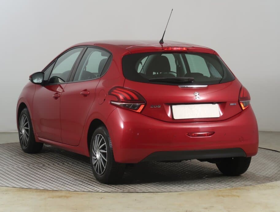 2016 Peugeot 208 - 5