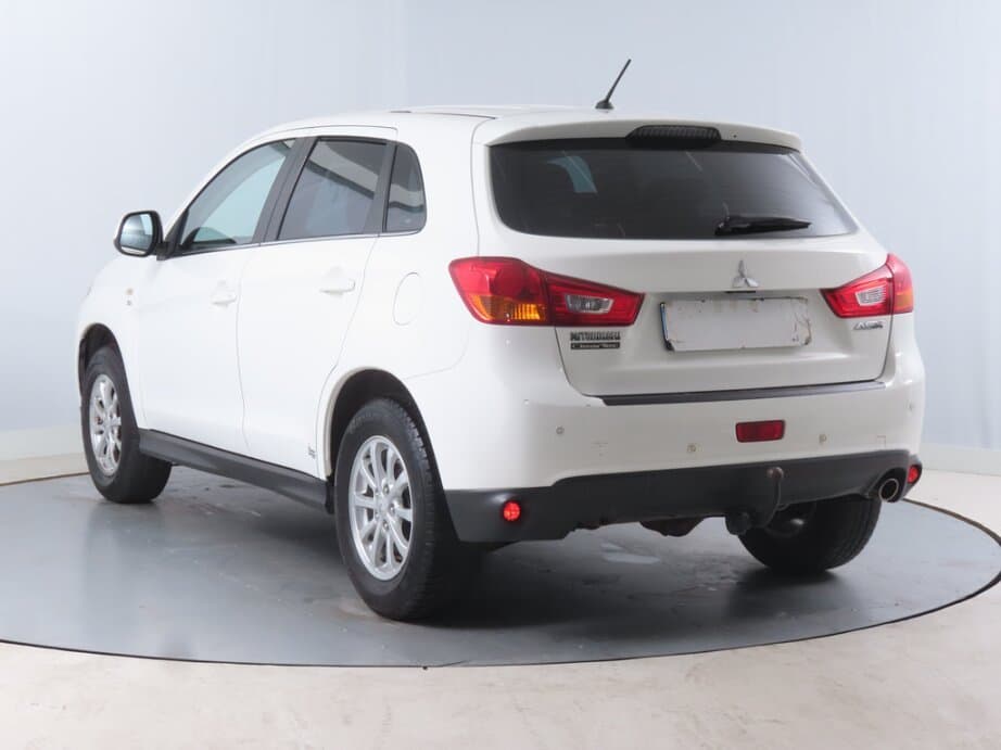 2016 Mitsubishi ASX - 5