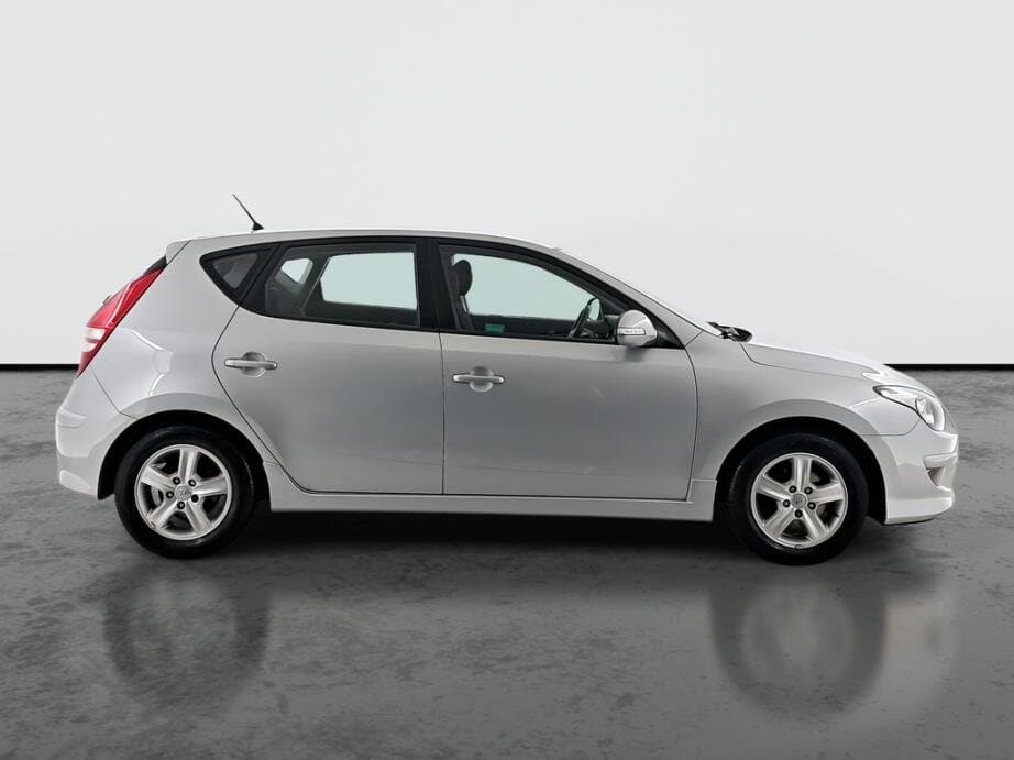 2011 Hyundai i30 - 8