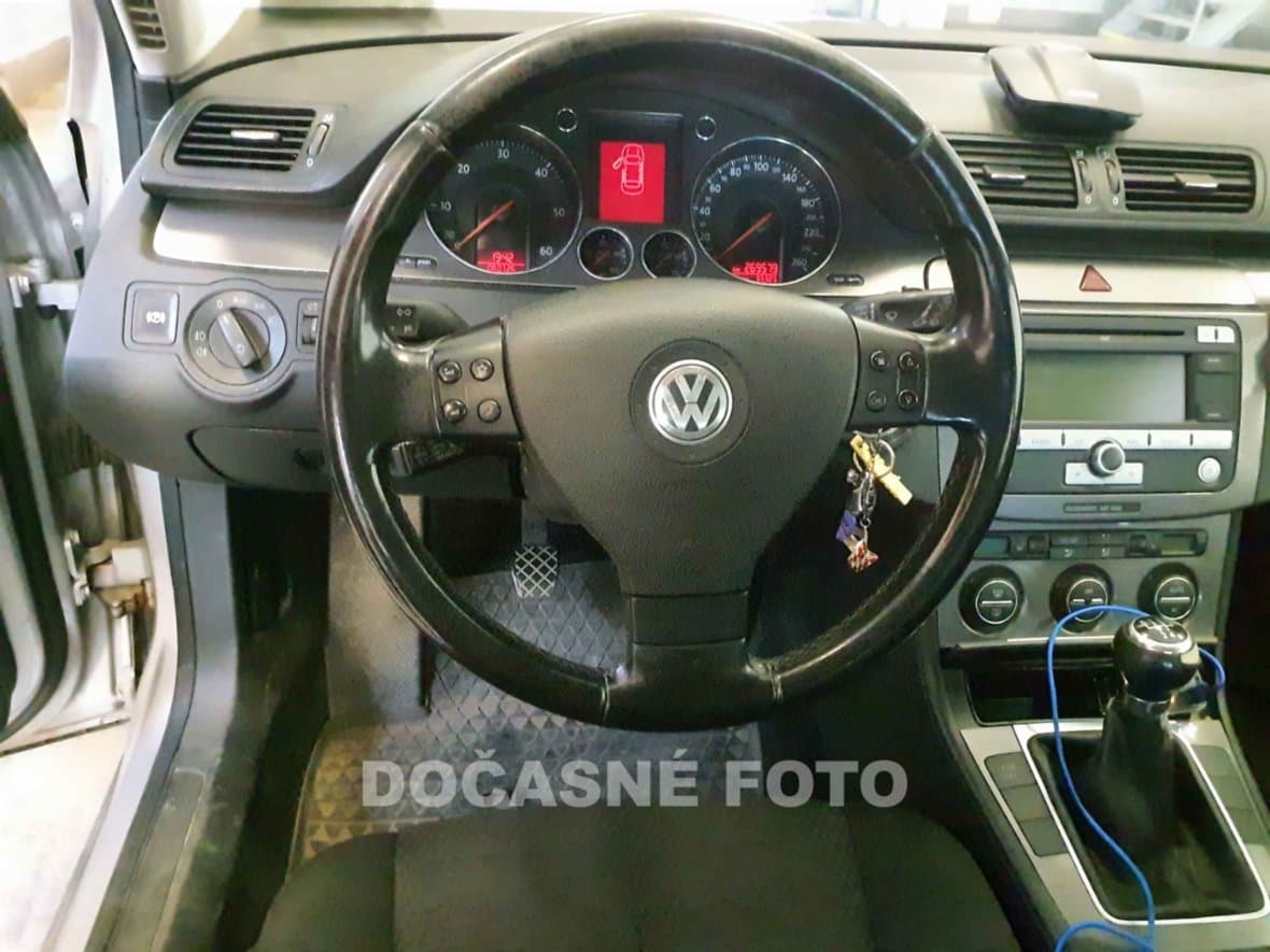 2008 Volkswagen PASSAT - 3