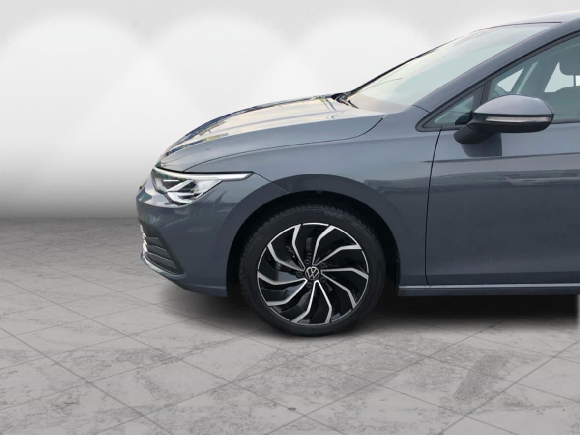 2022 Volkswagen Golf - 10