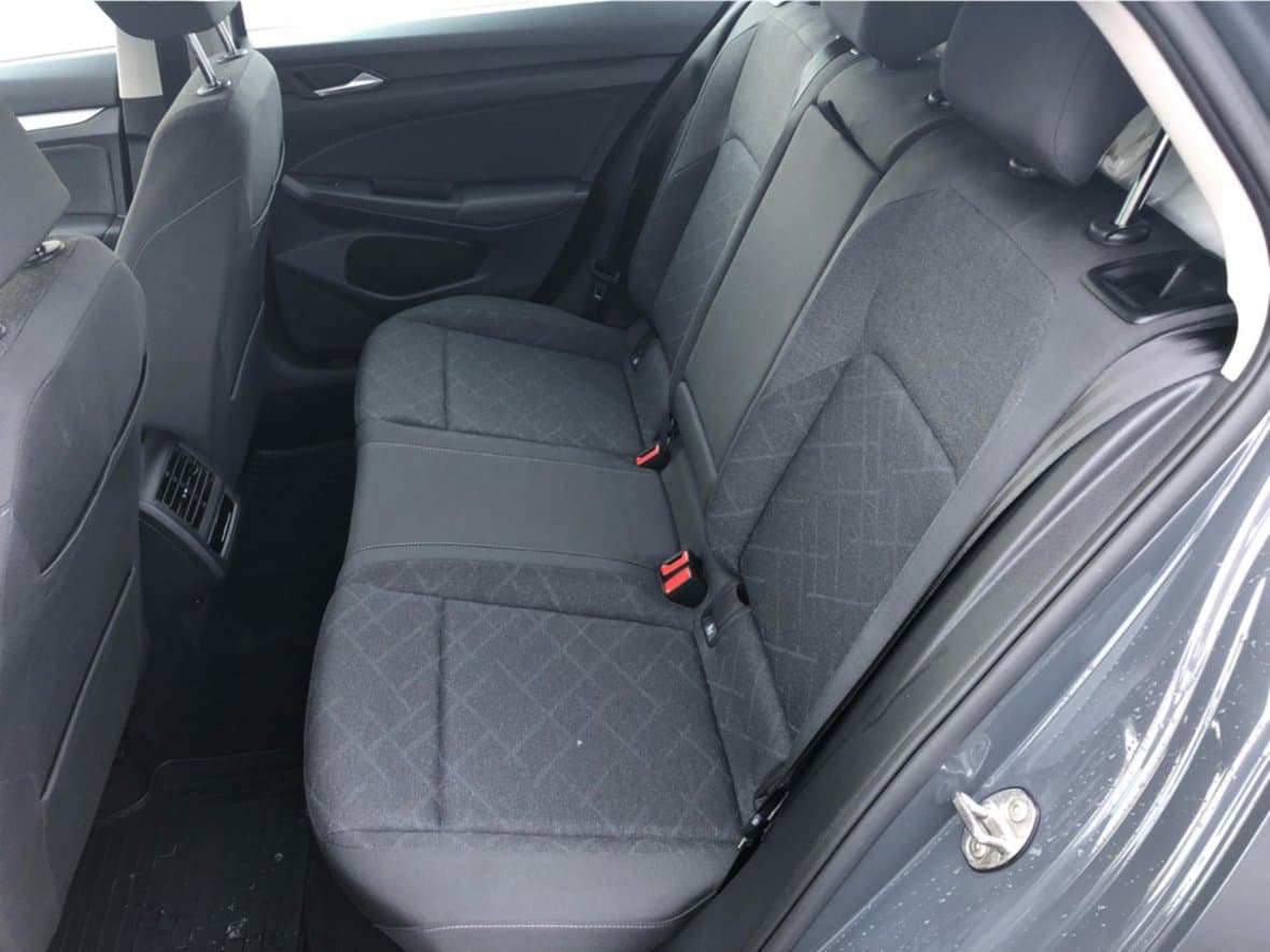 2022 Volkswagen Golf - 12