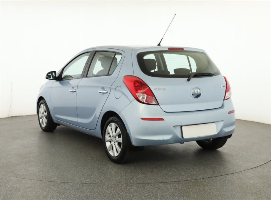 2012 Hyundai i20 - 9