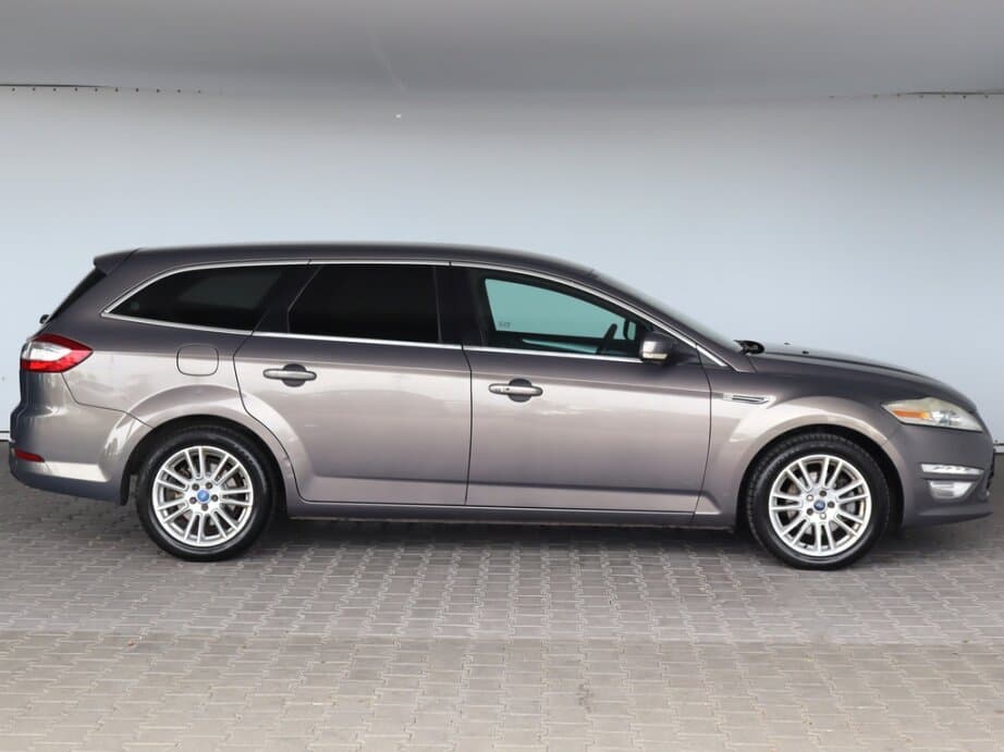 2012 Ford MONDEO - 8