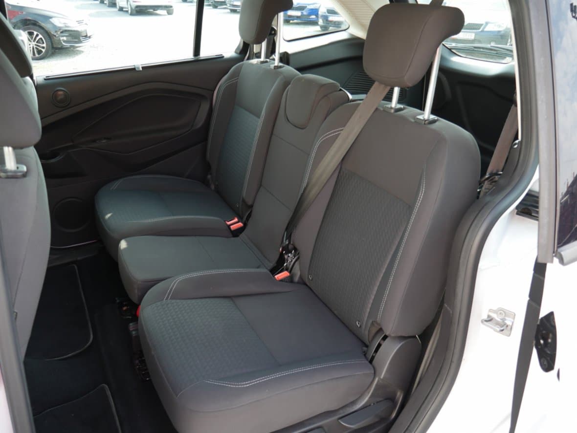 2017 Ford C-MAX - 10
