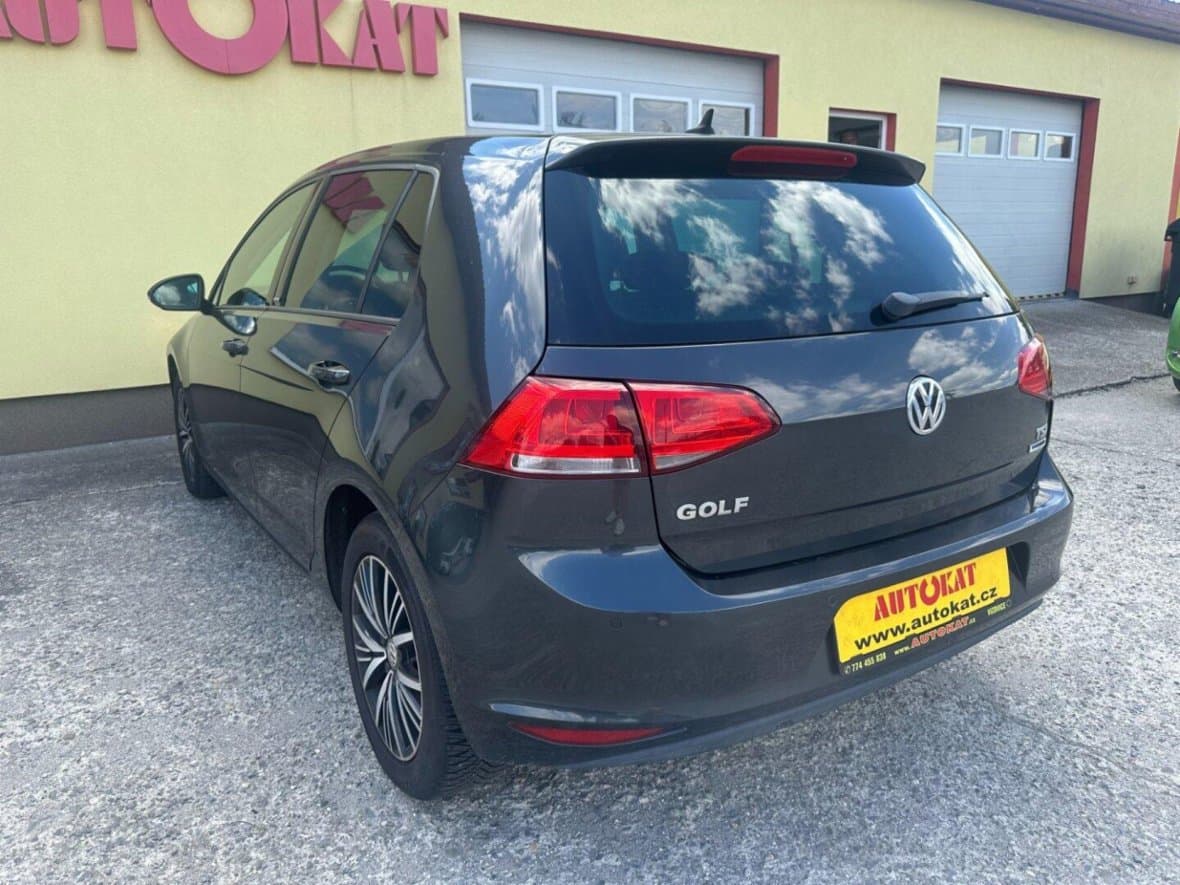 2016 Volkswagen GOLF - 9