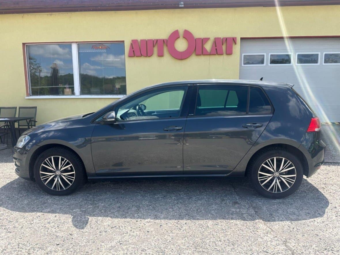 2016 Volkswagen GOLF - 11