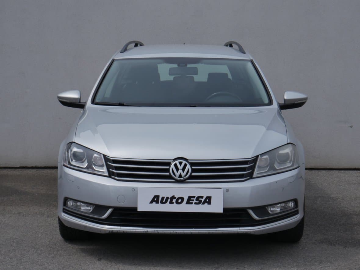 2013 Volkswagen PASSAT - 2